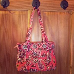 Vera Bradley • Pink Shoulder bag!💗